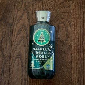NWT Vanilla Bean Noel Shower Gel
